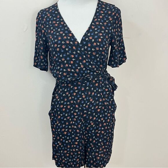 Madewell Wrap-Front Romper in Prairie Posies 4 - Picture 2 of 10